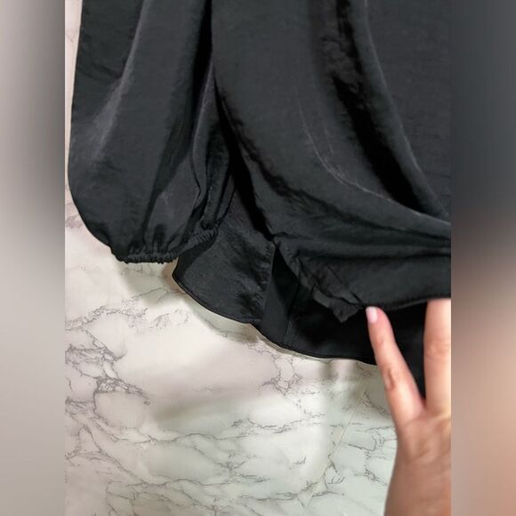 VINCE CAMUTO Three-Quarter Puff Sleeve Top Size S - Picture 9 of 11